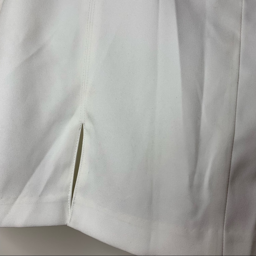 Women’s Izod Golf Skort - Picture 4 of 12